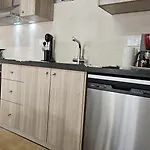 Akoni House Holiday home *