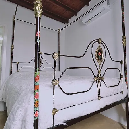 Akoni House Tatil Evi *