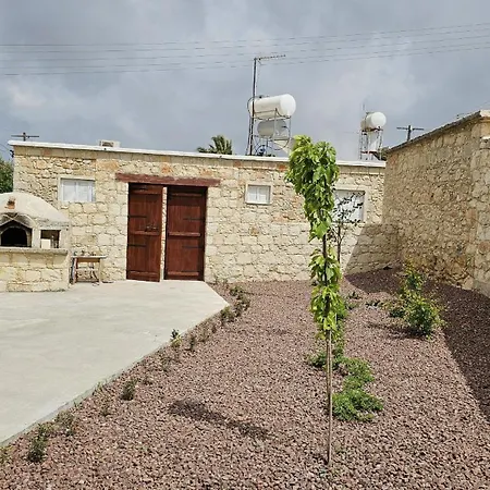 Tatil Evi Akoni House Dhrousha